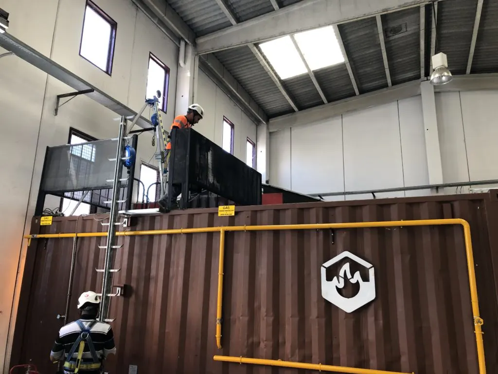 638413E2-FD4E-447C-933F-7DA1F68DFC78-1024×768 empresas de proteccion contra incendios, empresa contraincendios, instaladores contra incendios, sistema contra incendios, equipos de seguridad industrial, reglamento de instalaciones de proteccion contra incendios, equipo de proteccion individual, material emergencias, material bombero