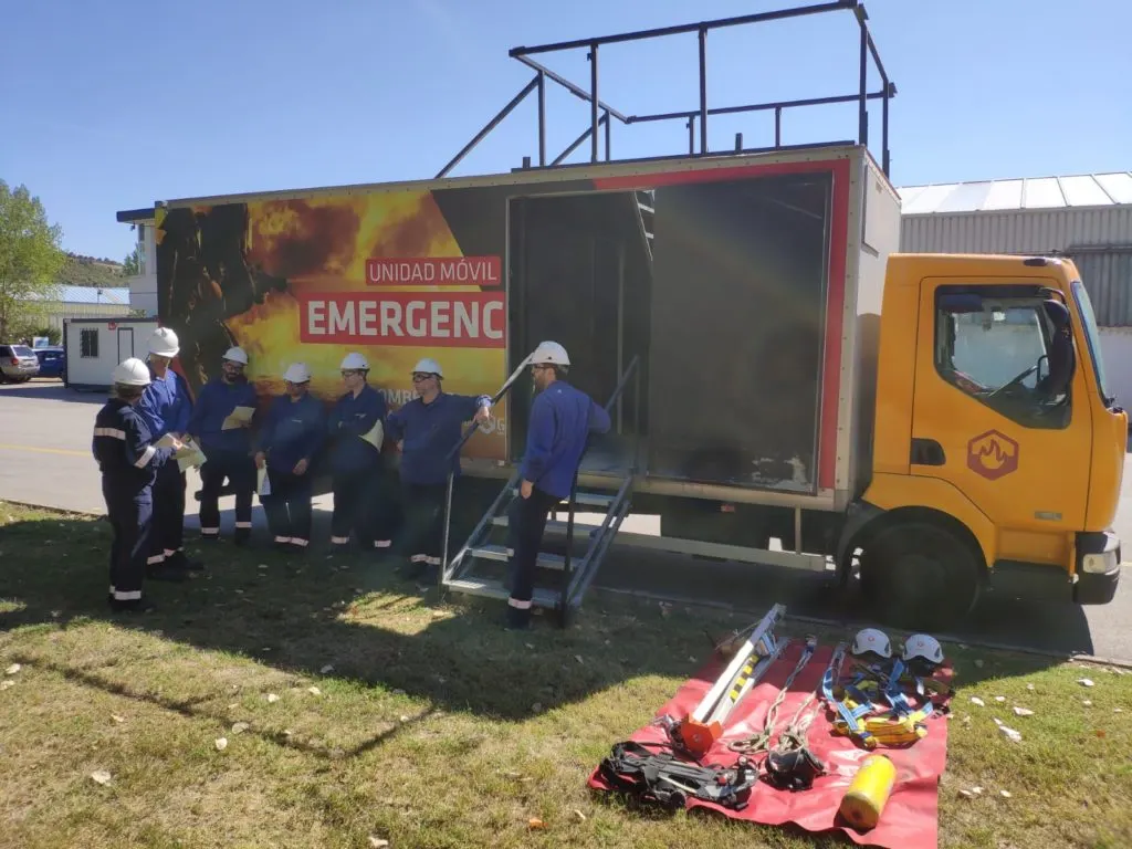 0918D793-BE34-4989-898B-95B624C324C1-1024×768 empresas de proteccion contra incendios, empresa contraincendios, instaladores contra incendios, sistema contra incendios, equipos de seguridad industrial, reglamento de instalaciones de proteccion contra incendios, equipo de proteccion individual, material emergencias, material bombero