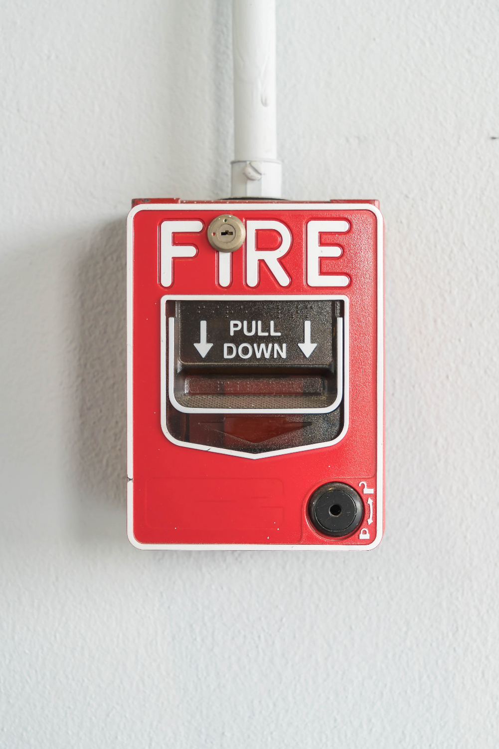 Botón De Alarma Contra Incendios, Clave En Un Plan De Autoprotección.
