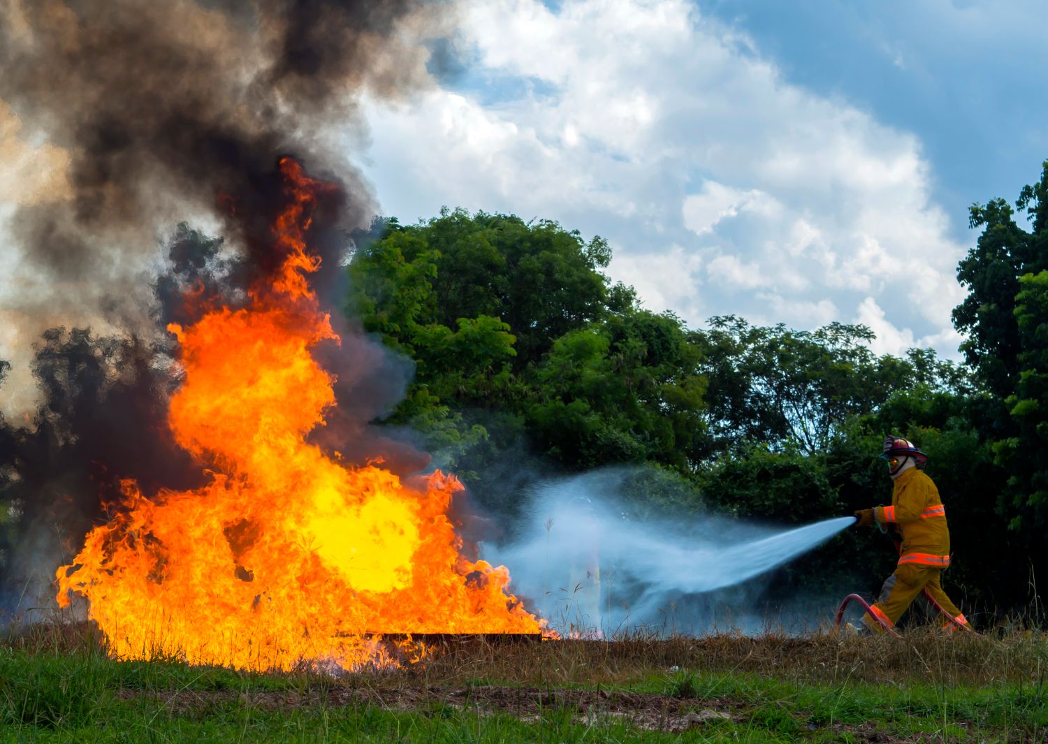 Necesitas Contratar Empresas De Extincion De Incendios 2 - Gep Services